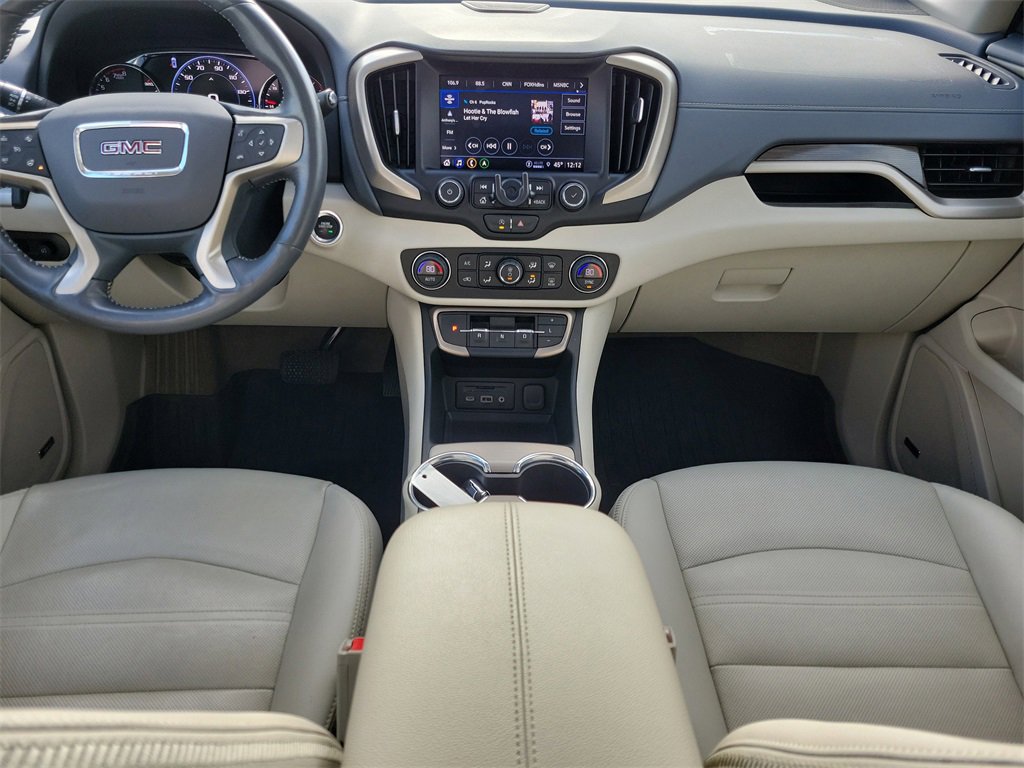 Used 2022 GMC Terrain Denali w/ Denali Premium Package image 14