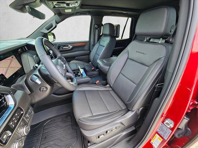 Used 2026 GMC Yukon Denali w/ Denali Reserve Package RWD image 16