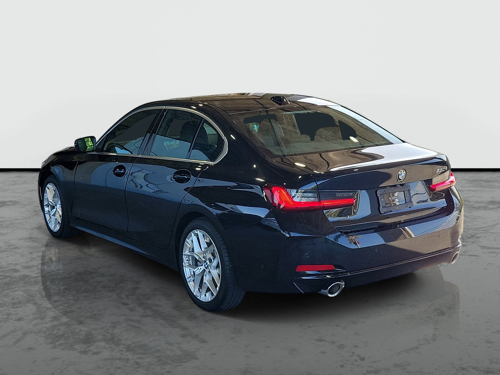 Used 2026 BMW 330i Sedan RWD image 3