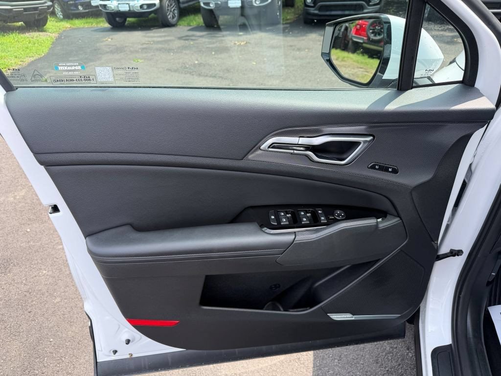 Used 2023 Kia Sportage SX AWD/4WD image 8