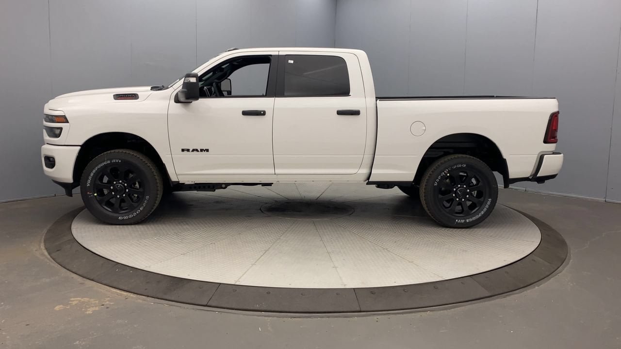 New 2026 RAM 2500 Big Horn AWD/4WD image 2