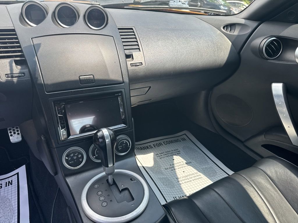 Used 2005 Nissan 350Z Touring RWD image 33