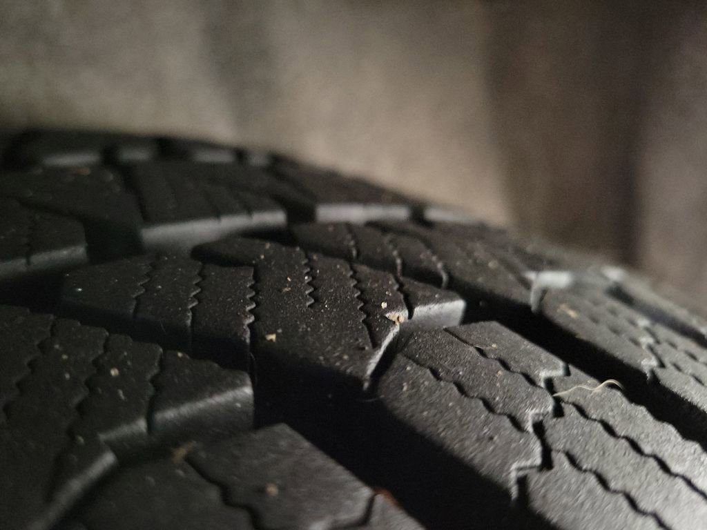 Used 2019 Toyota Camry XLE w/ Navigation Package image 11