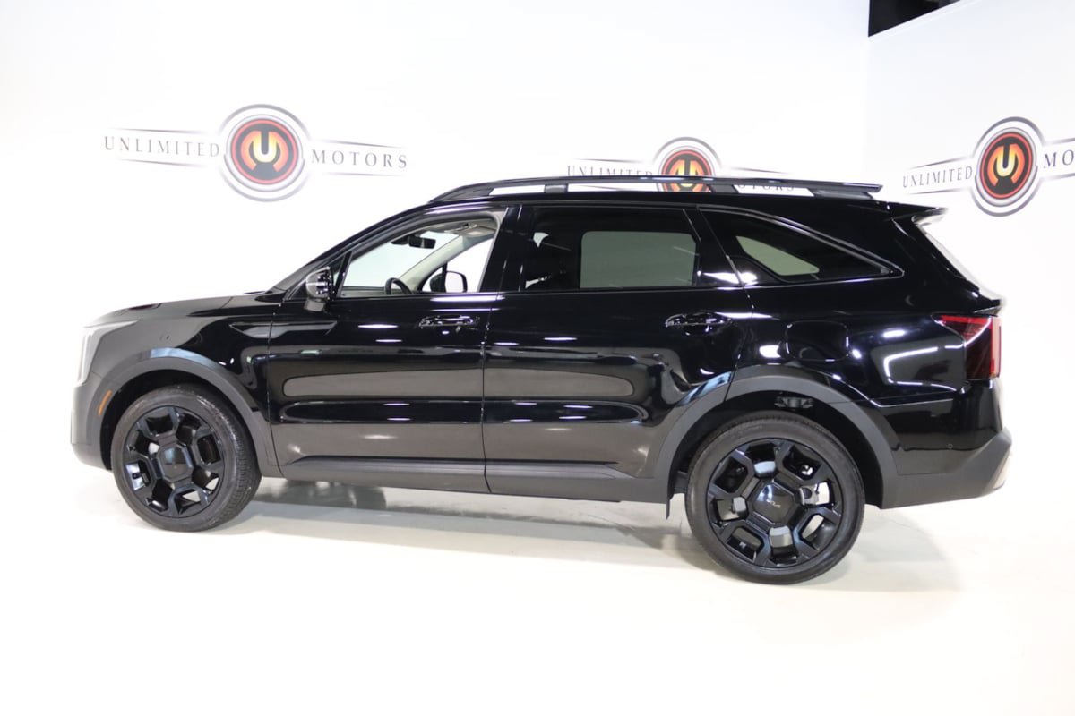 Used 2025 Kia Sorento SX AWD/4WD image 31