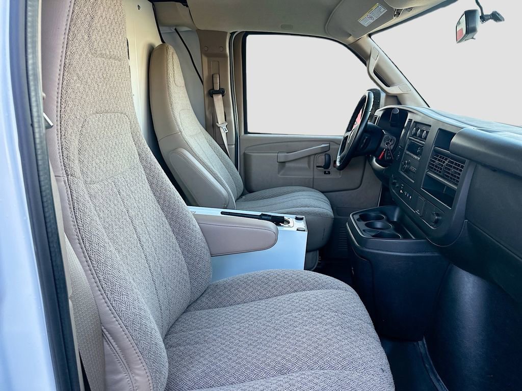 Used 2023 Chevrolet Express 2500 w/ Driver Convenience Package RWD image 24