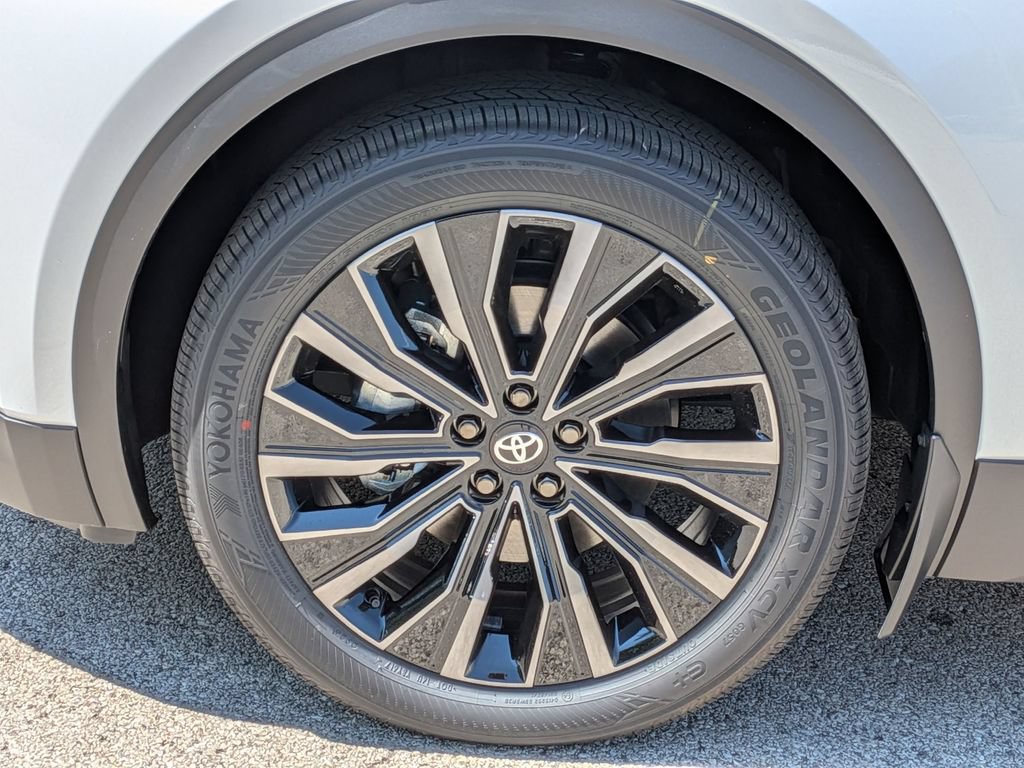 New 2026 Toyota C-HR AWD/4WD image 15
