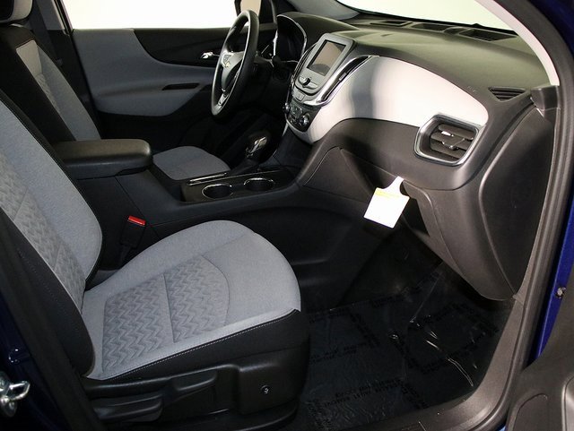 Used 2023 Chevrolet Equinox LS w/ LS Convenience Package image 32
