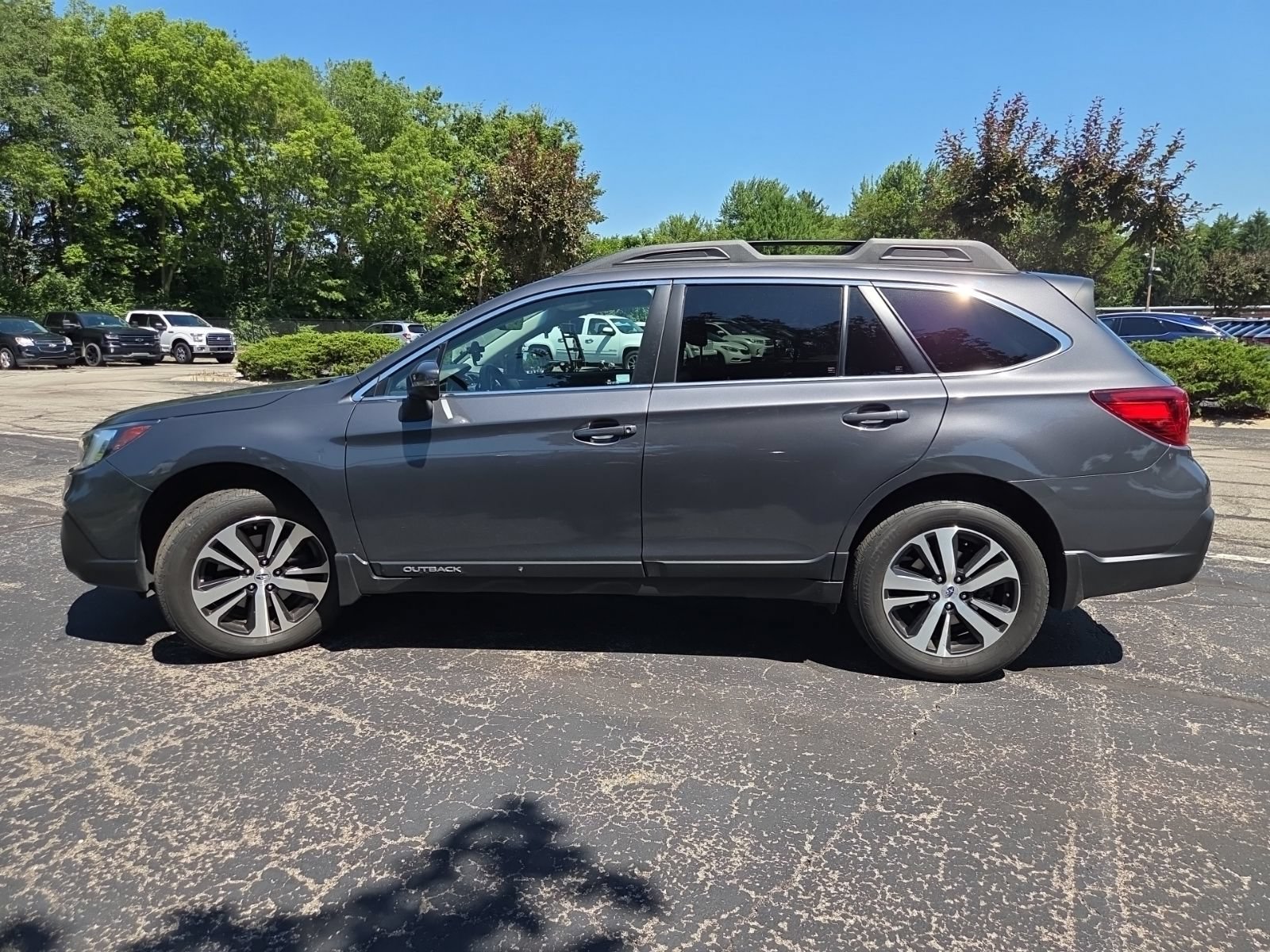 Used 2018 Subaru Outback 2.5i Limited AWD/4WD image 12