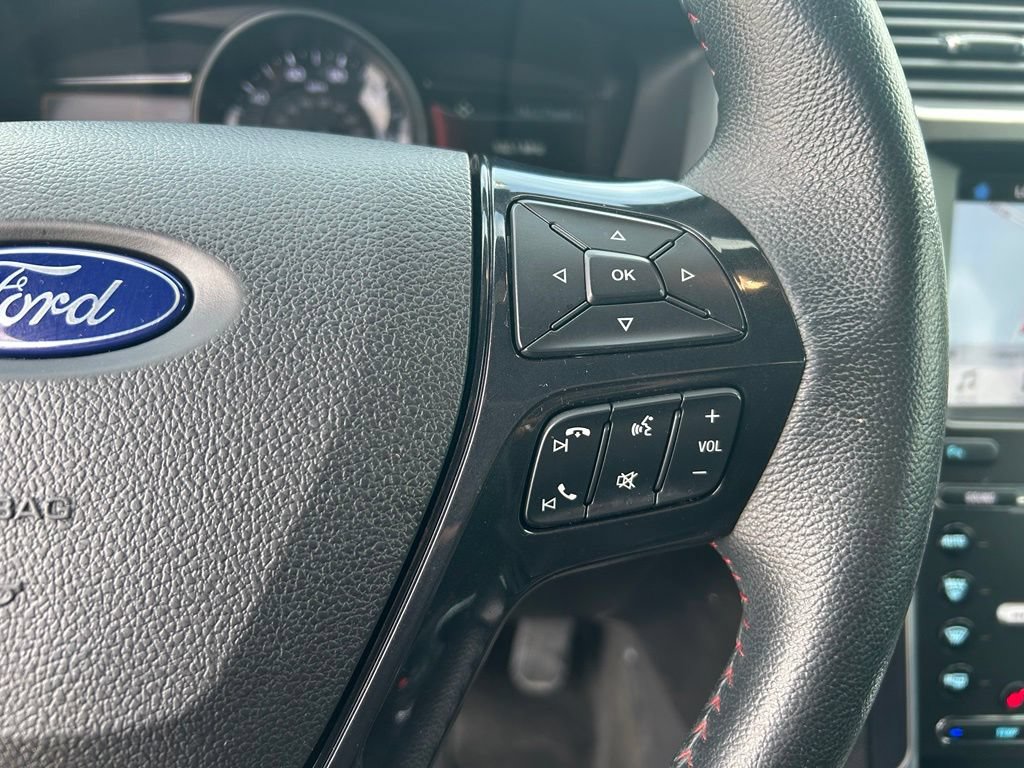 Used 2018 Ford Explorer Sport AWD/4WD image 15