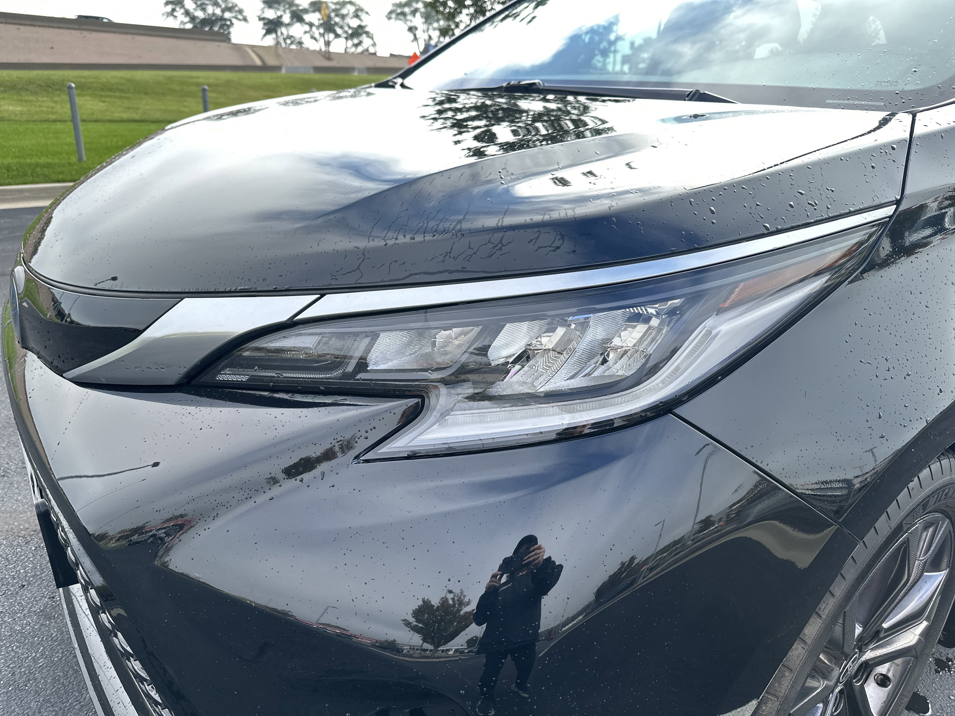 Certified 2023 Toyota Sienna XSE image 6