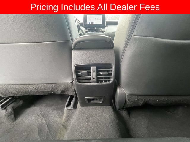 Used 2025 Toyota Corolla Cross XLE AWD/4WD image 17