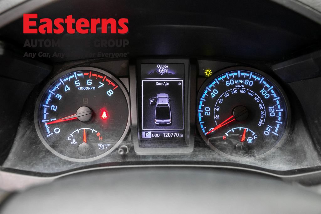 Used 2020 Toyota Tacoma SR RWD image 17