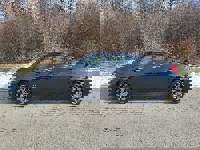 Used 2009 Pontiac G6 GXP w/ Sun And Sound Plus Package image 3