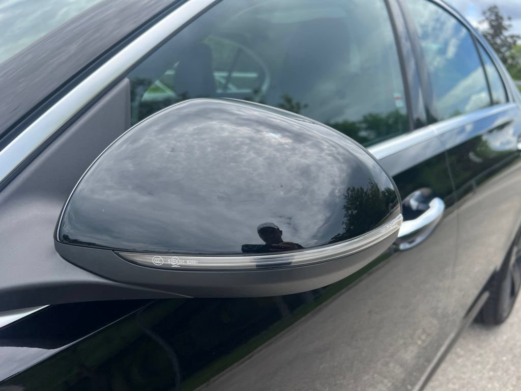 Used 2025 Mercedes-Benz C 300 Sedan image 48