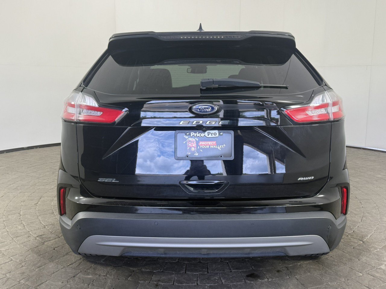 Used 2022 Ford Edge SEL w/ Convenience Package AWD/4WD image 6