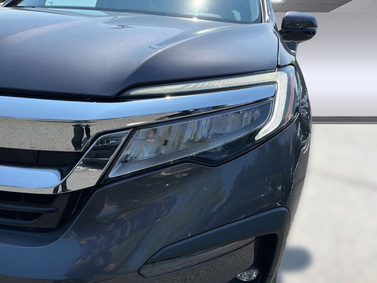 Used 2020 Honda Pilot Touring image 11