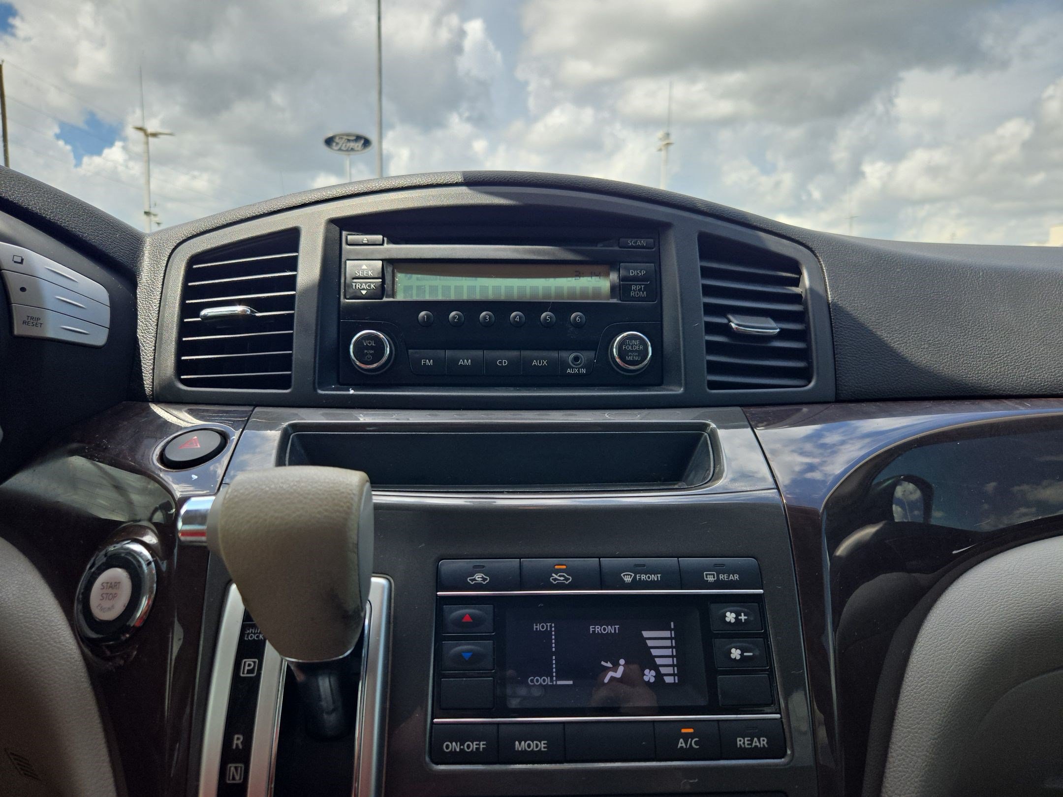 Used 2015 Nissan Quest S FWD image 31