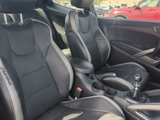 Used 2016 Hyundai Veloster Turbo image 13