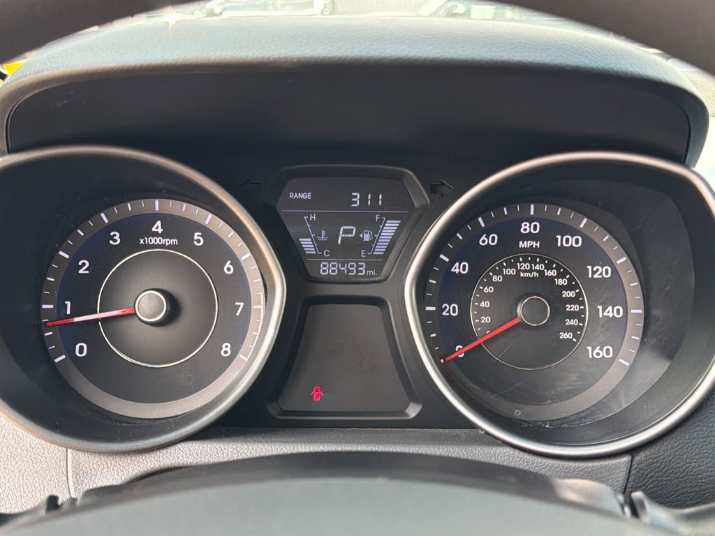 Used 2015 Hyundai Elantra SE w/ Option Group 02 image 16