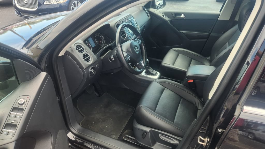 Used 2014 Volkswagen Tiguan SEL FWD image 15