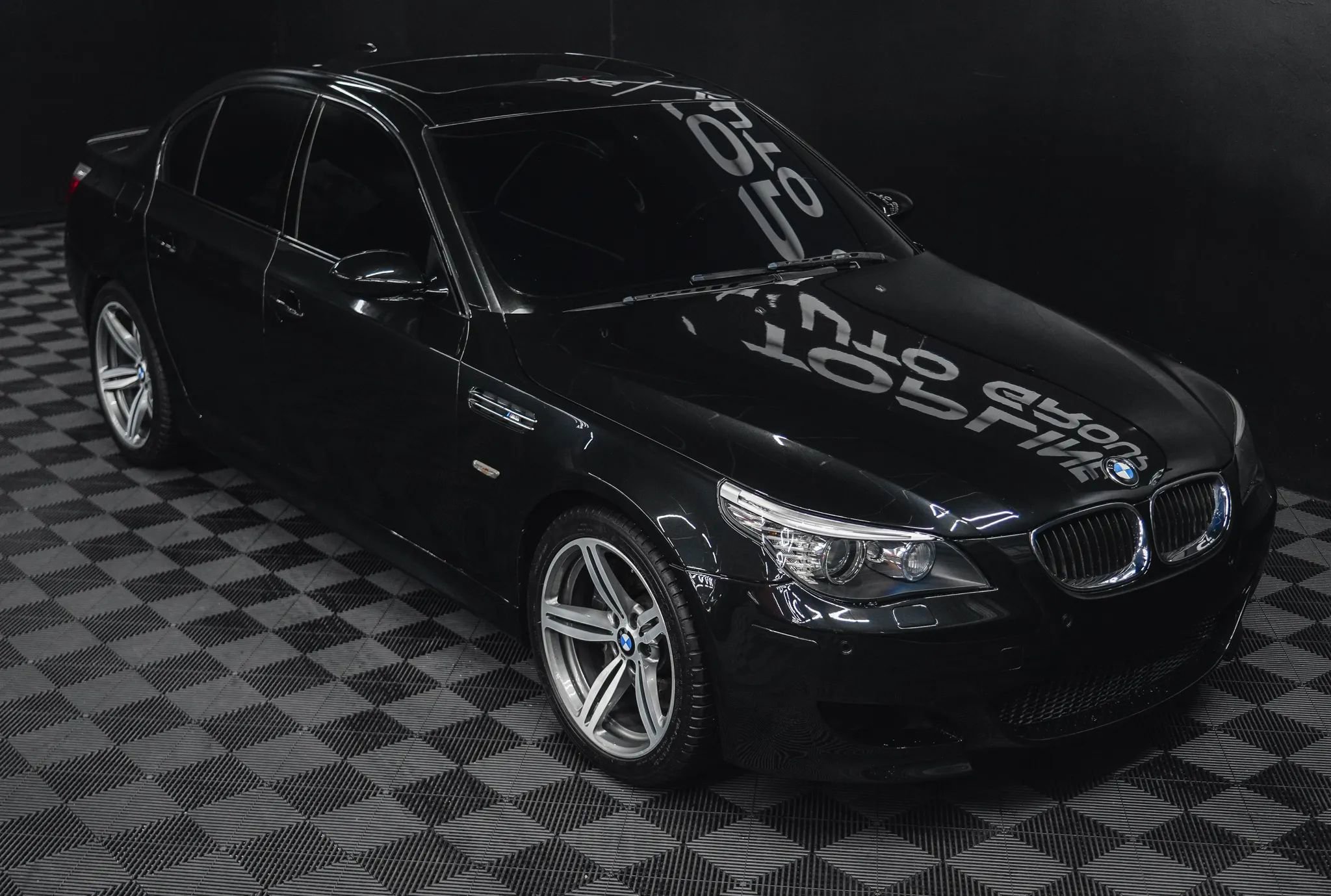 Used 2008 BMW M5 RWD image 19