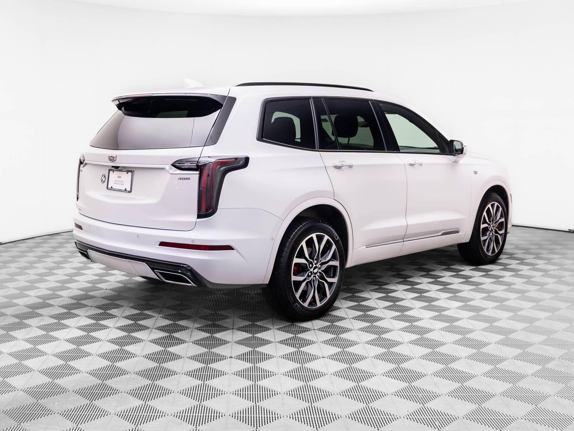 Certified 2025 Cadillac XT6 Sport w/ Platinum Package image 6