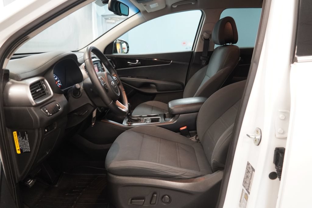 Used 2016 Kia Sorento FWD w/ LX Convenience Package image 5