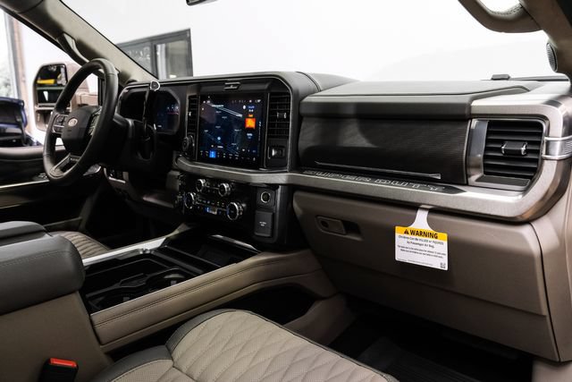 Used 2026 Ford F450 Platinum w/ Platinum Plus Package AWD/4WD image 17
