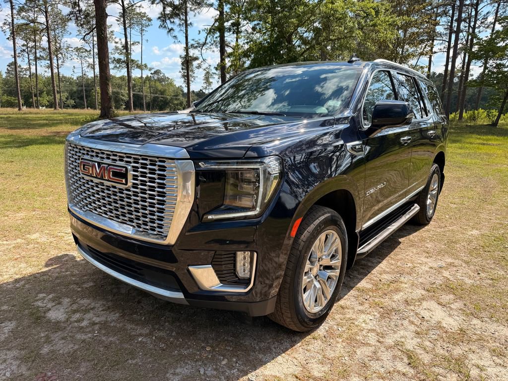 Used 2023 GMC Yukon Denali w/ LPO, Floor Liner Package AWD/4WD image 1