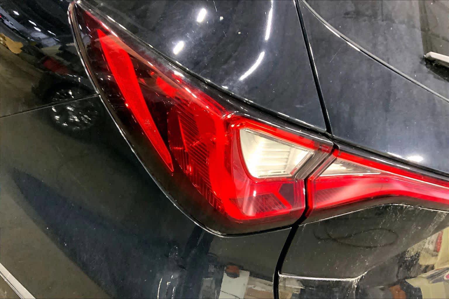 Used 2023 Acura MDX SH-AWD w/ Technology Package image 29