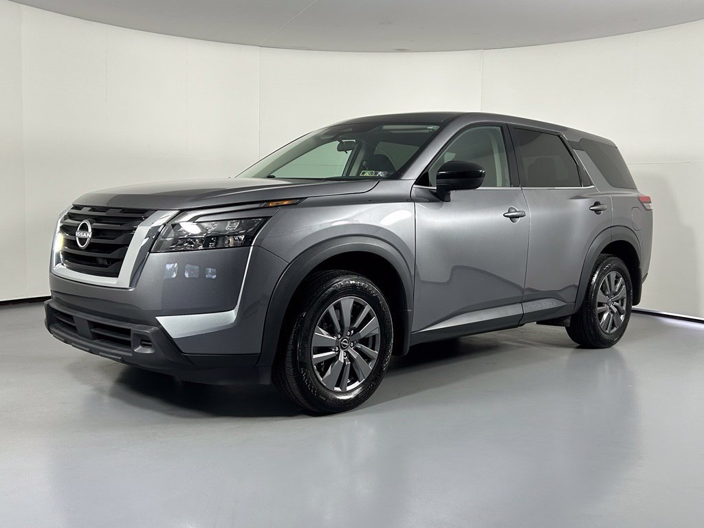 Used 2024 Nissan Pathfinder S w/ Cargo Package AWD/4WD image 3