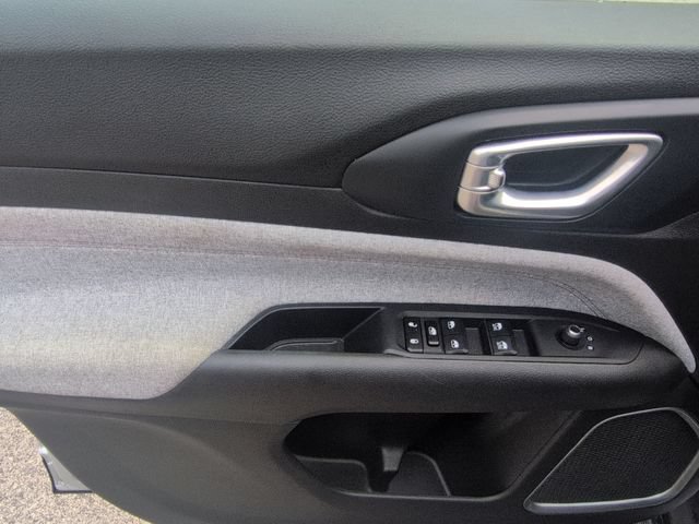 Used 2024 Jeep Compass Latitude AWD/4WD image 25