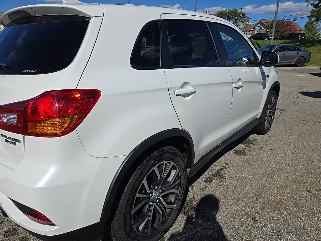 Used 2019 Mitsubishi Outlander Sport ES AWD/4WD image 3