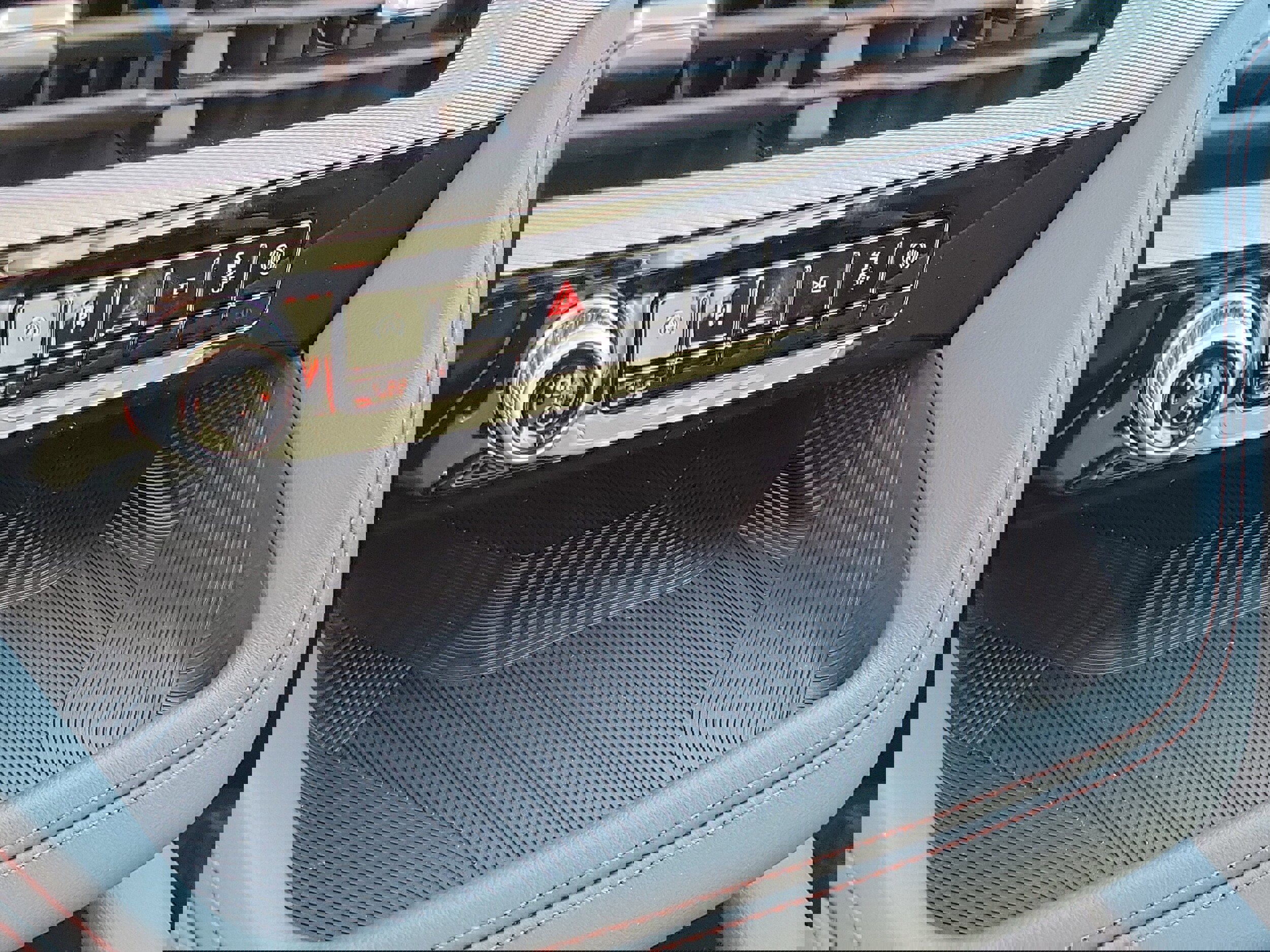 New 2026 Ford Explorer Active w/ Active Comfort Package image 31