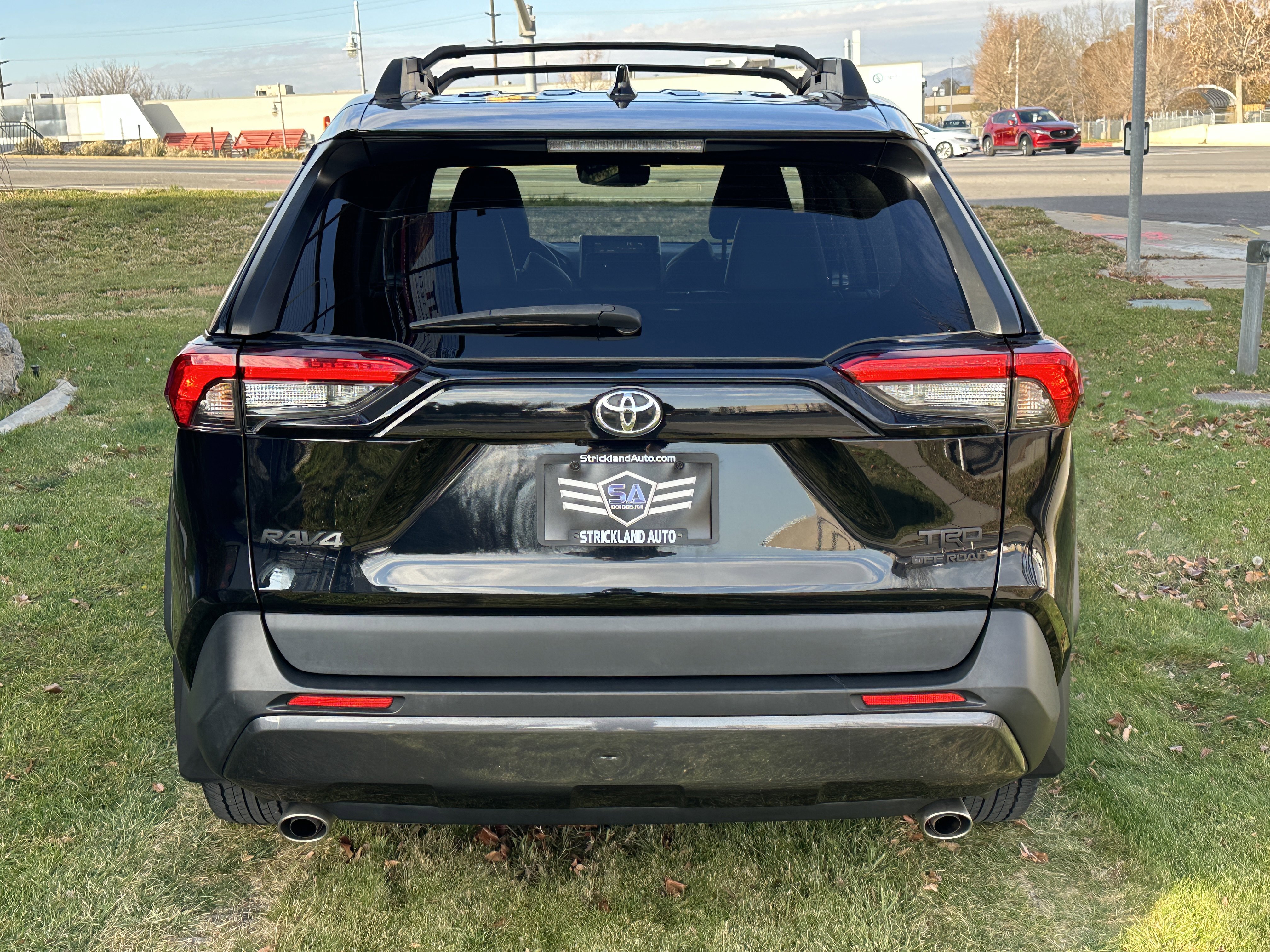 Used 2021 Toyota RAV4 TRD Off-Road image 8