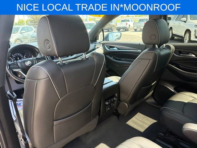 Used 2023 Buick Enclave Avenir AWD/4WD image 17