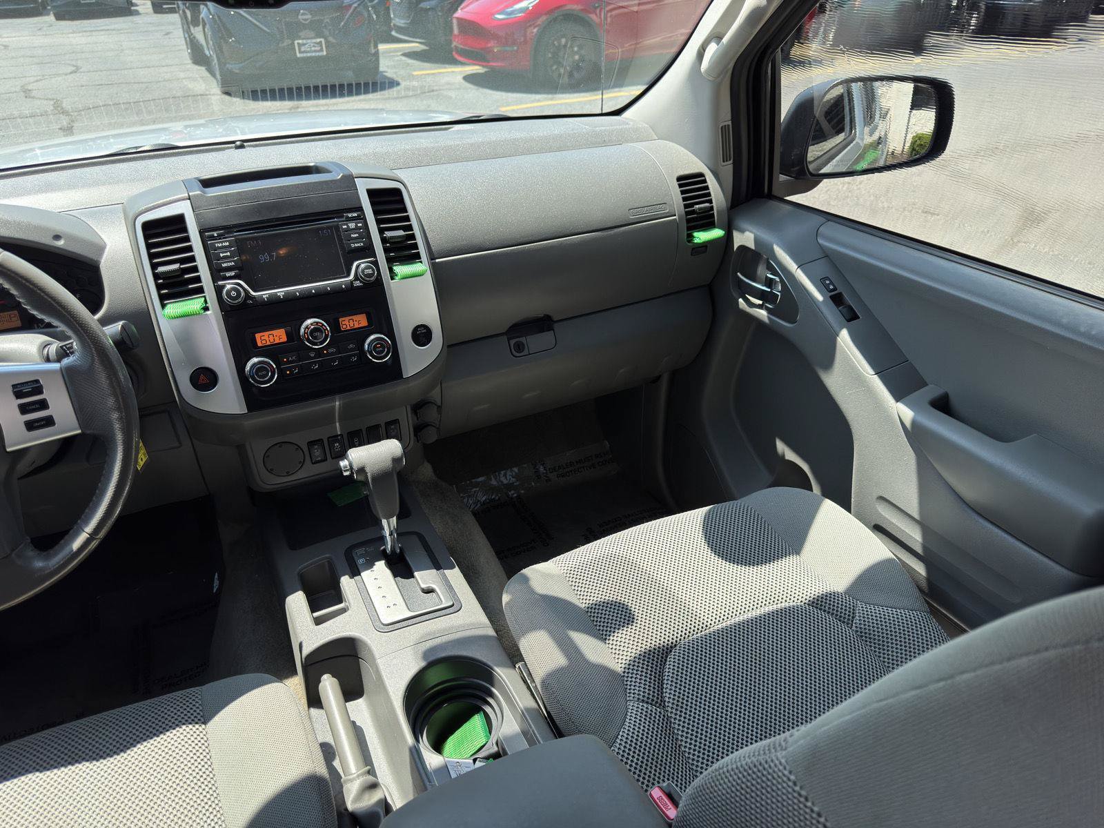 Used 2016 Nissan Frontier SV w/ SV Value Truck Package RWD image 29