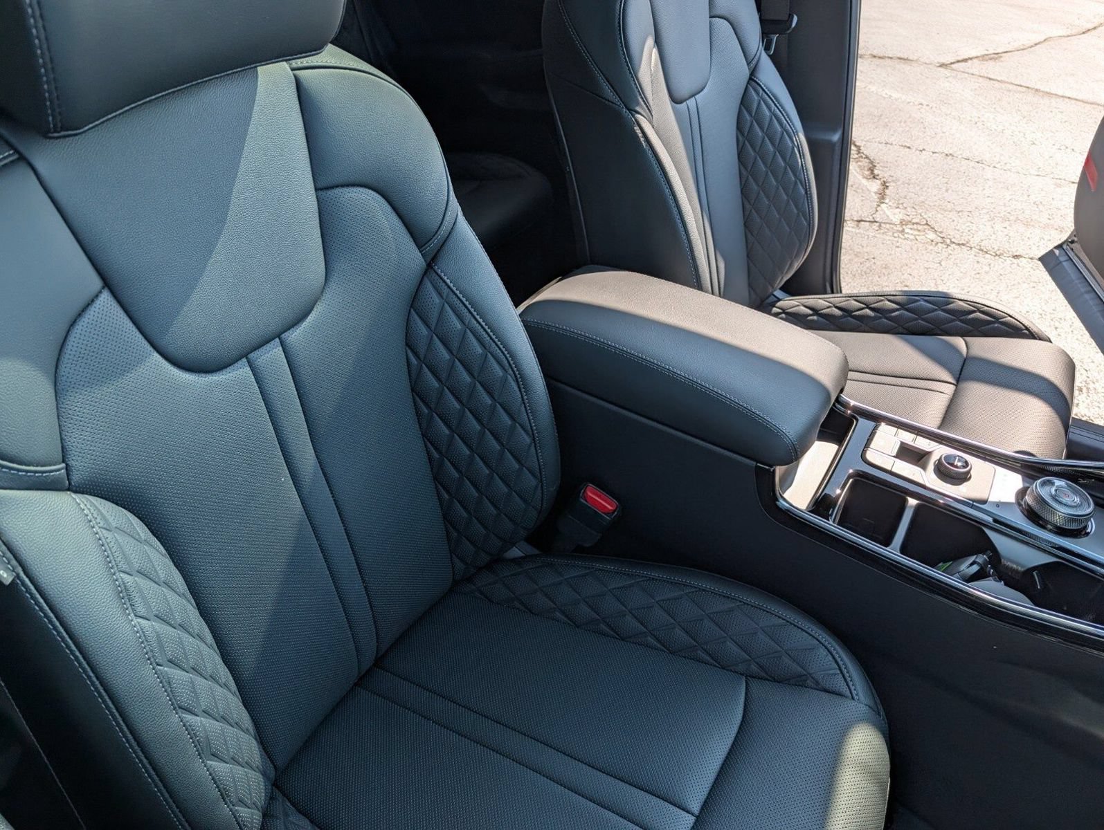 New 2026 Kia Sorento SX Prestige AWD/4WD image 32