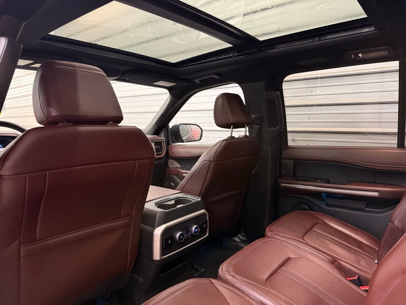 Used 2022 Ford Expedition Max Limited AWD/4WD image 24