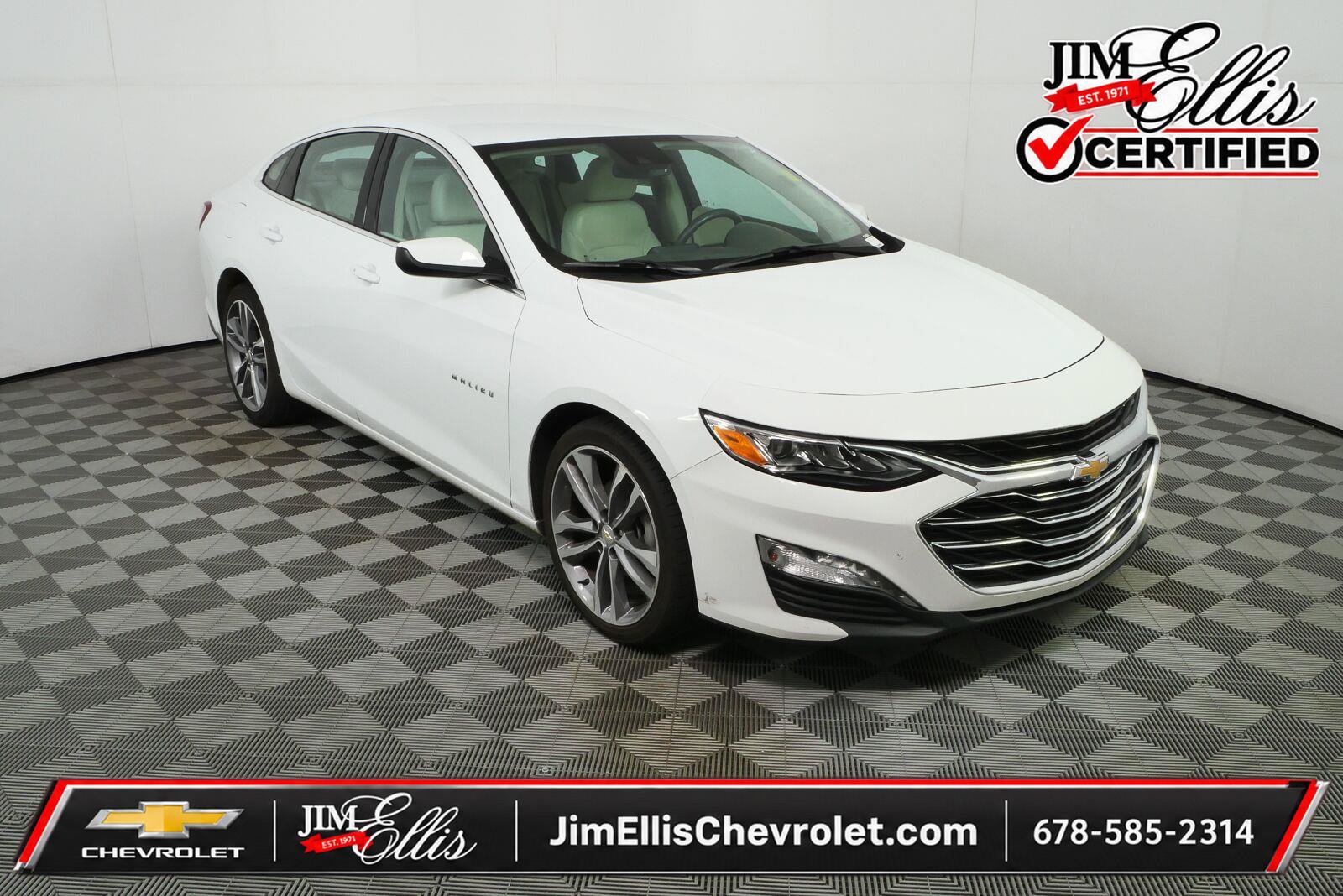 Certified 2024 Chevrolet Malibu LT FWD image 1