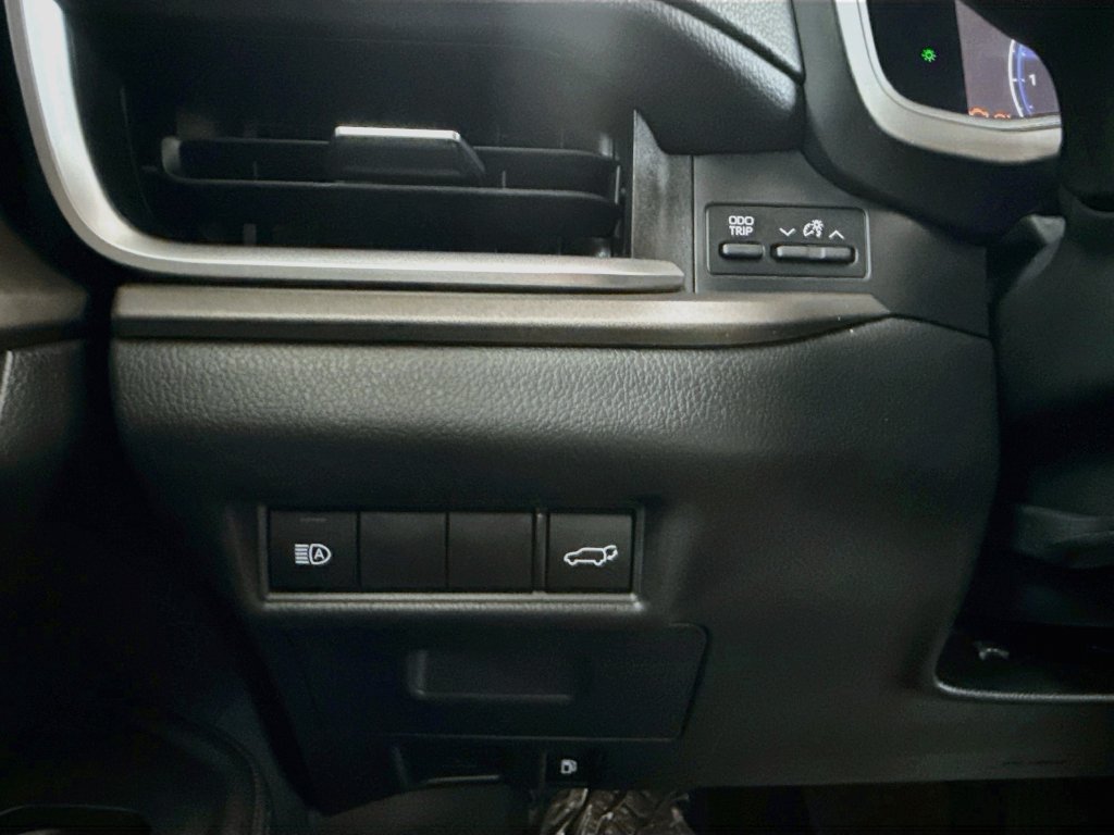 Used 2024 Toyota Grand Highlander AWD image 10