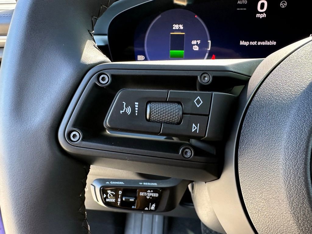 Used 2024 Porsche Macan 4 Electric image 17