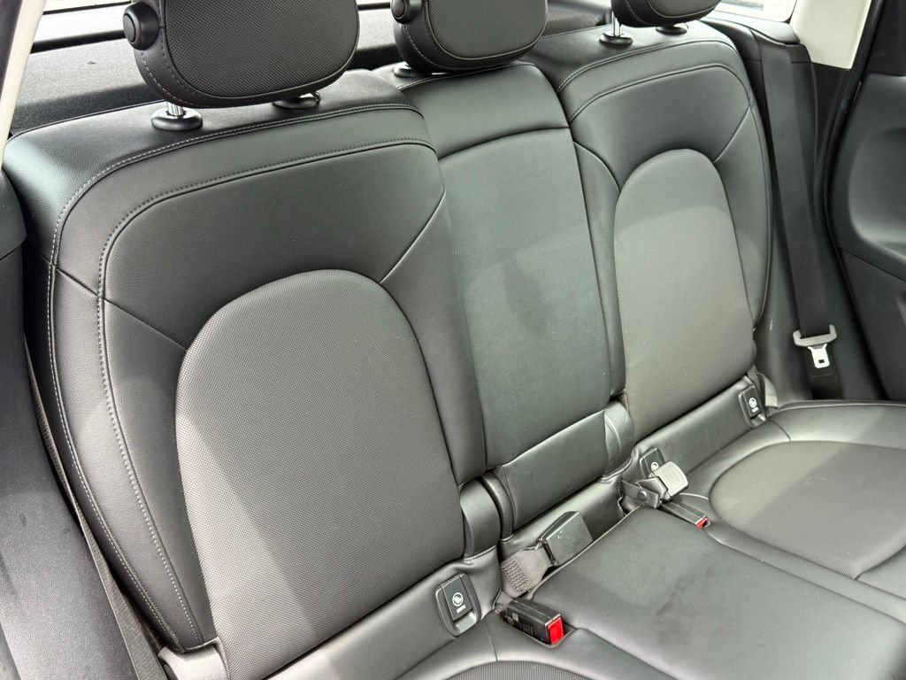 Used 2018 MINI Cooper Countryman FWD image 29