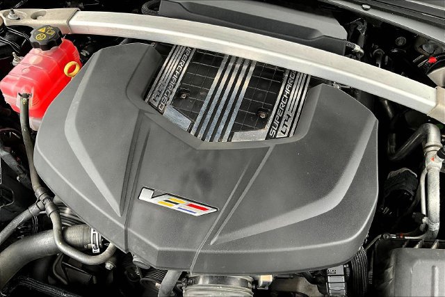 Used 2016 Cadillac CTS V w/ Carbon Fiber Package RWD image 31