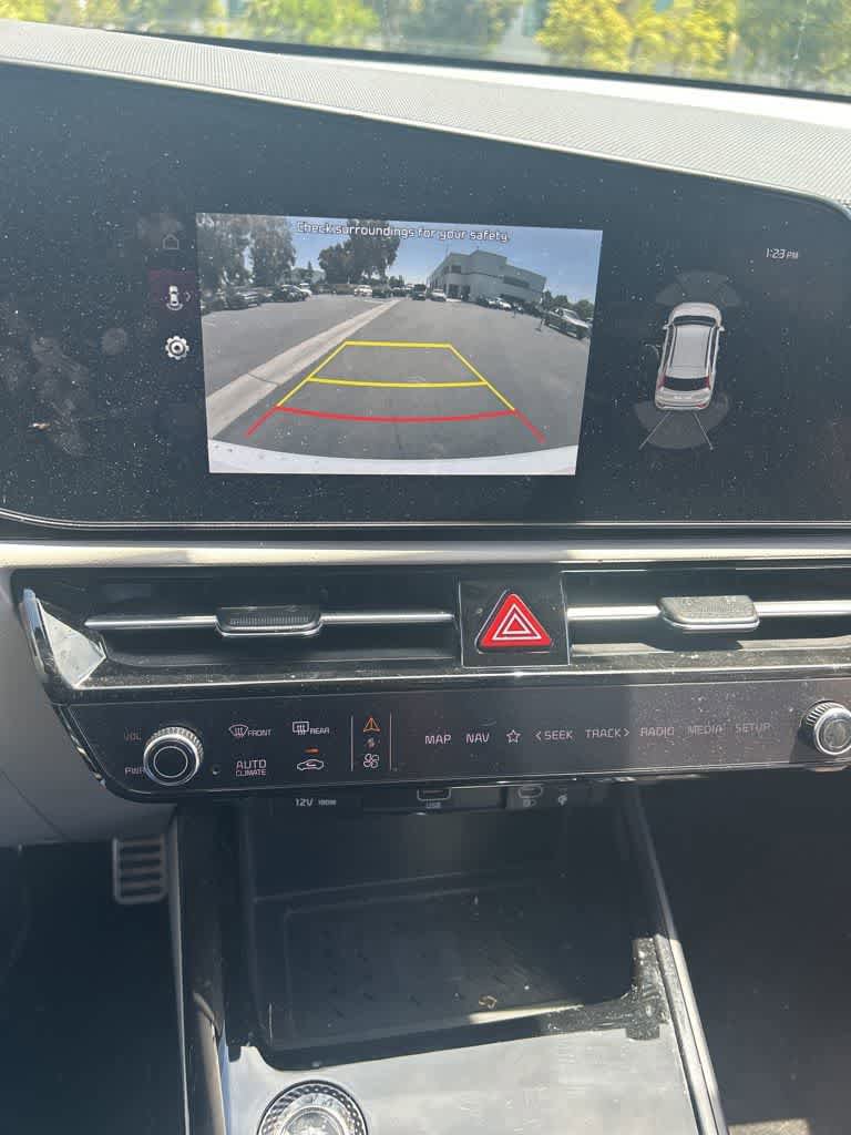 Used 2024 Kia Niro Wave w/ Wave Preserve Package FWD image 12