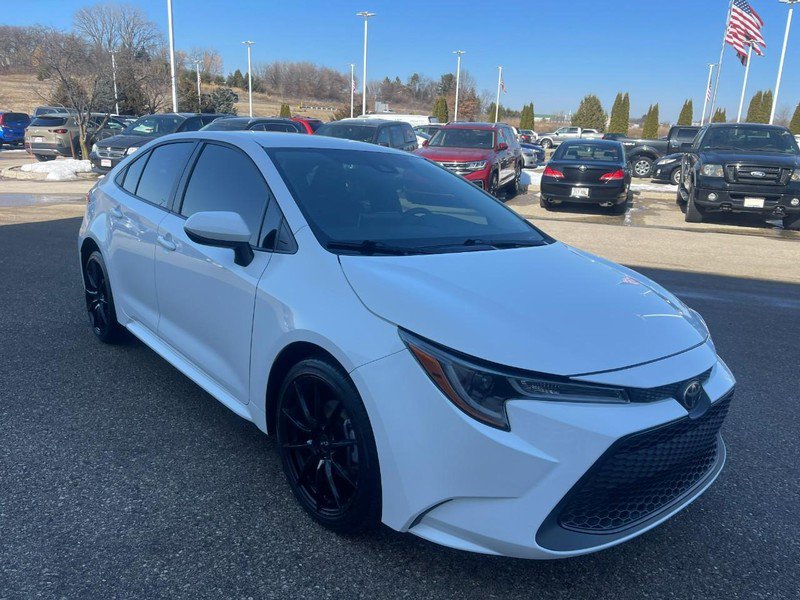 Used 2021 Toyota Corolla LE image 2