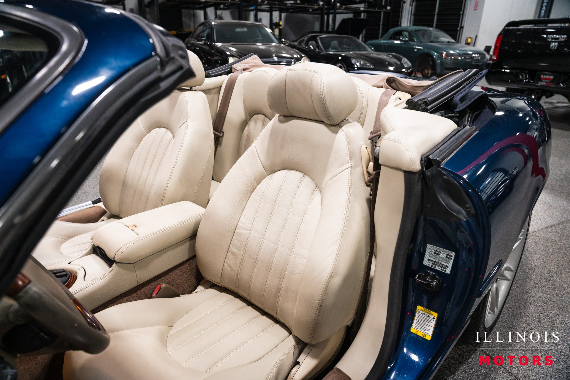 Used 2002 Jaguar XK8 Convertible RWD image 17