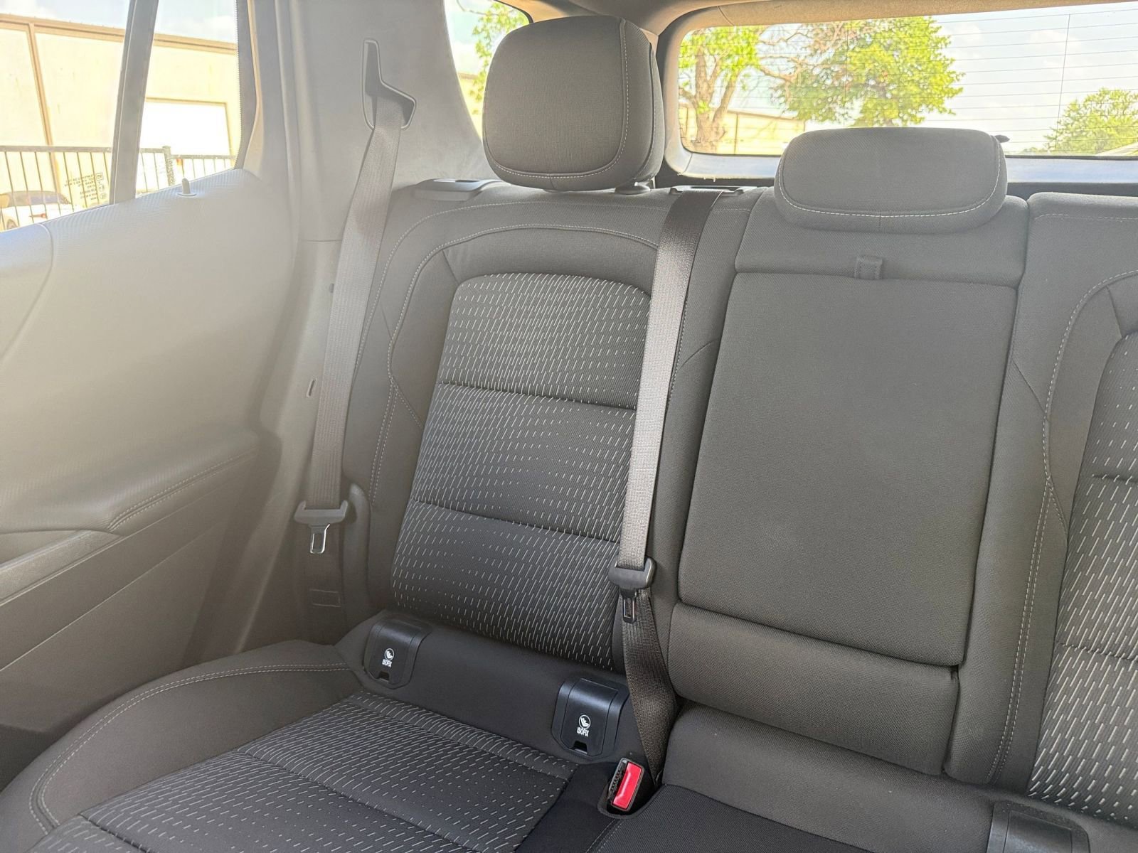 Used 2025 Chevrolet Equinox LT FWD image 40