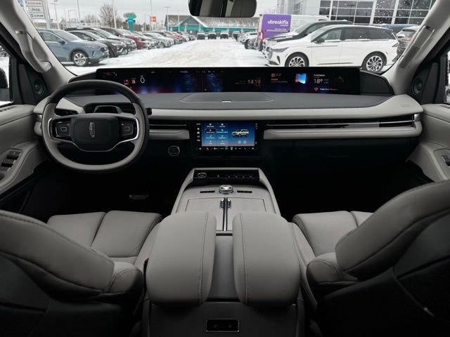 New 2025 Lincoln Navigator Reserve image 31