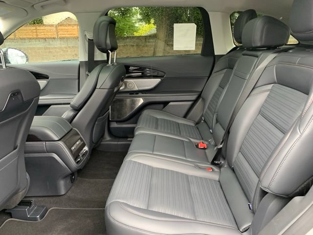 New 2026 Lincoln Nautilus Reserve AWD/4WD image 17